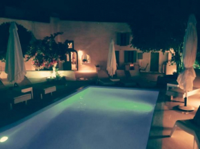 Отель Villa LuxL  Фира